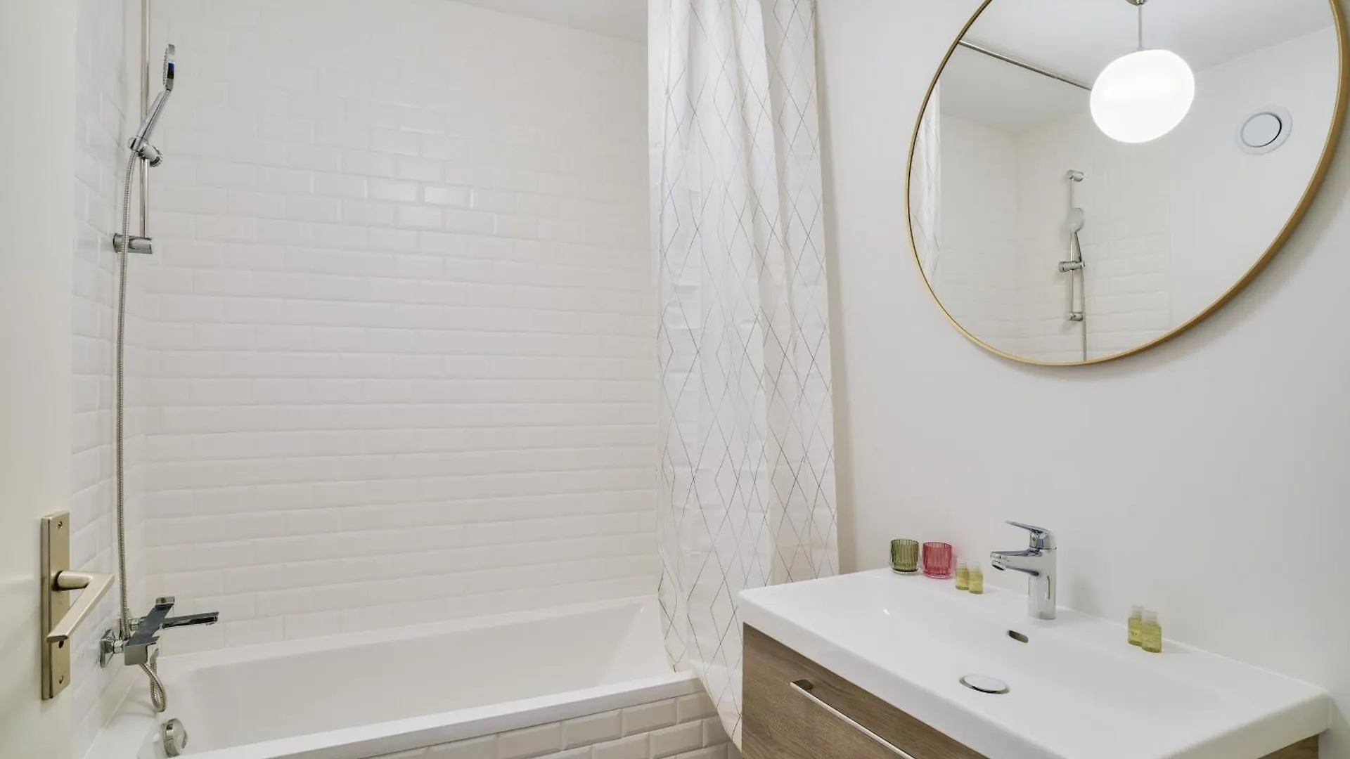 Apartment New & Cozy T2 With Balcony - 18 Montmartre *