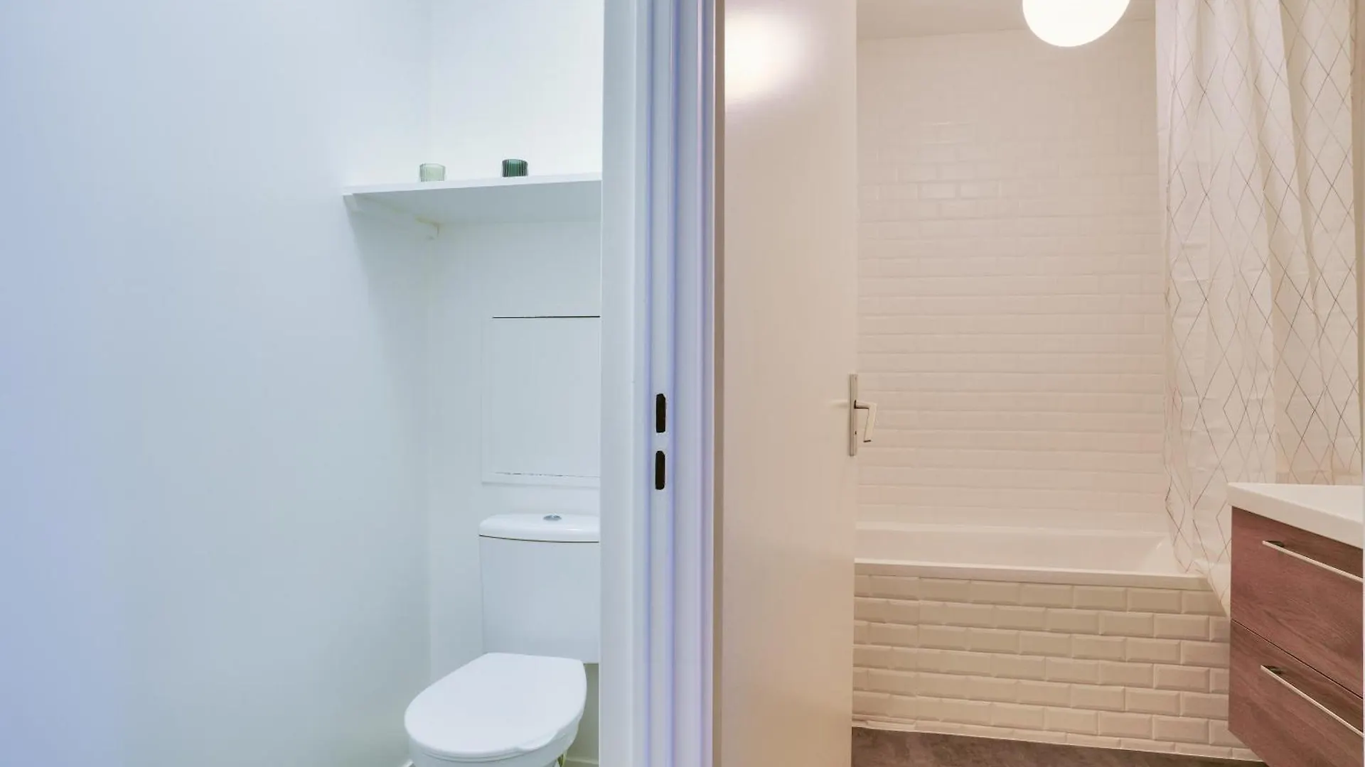 New & Cozy T2 With Balcony - 18 Montmartre Apartment