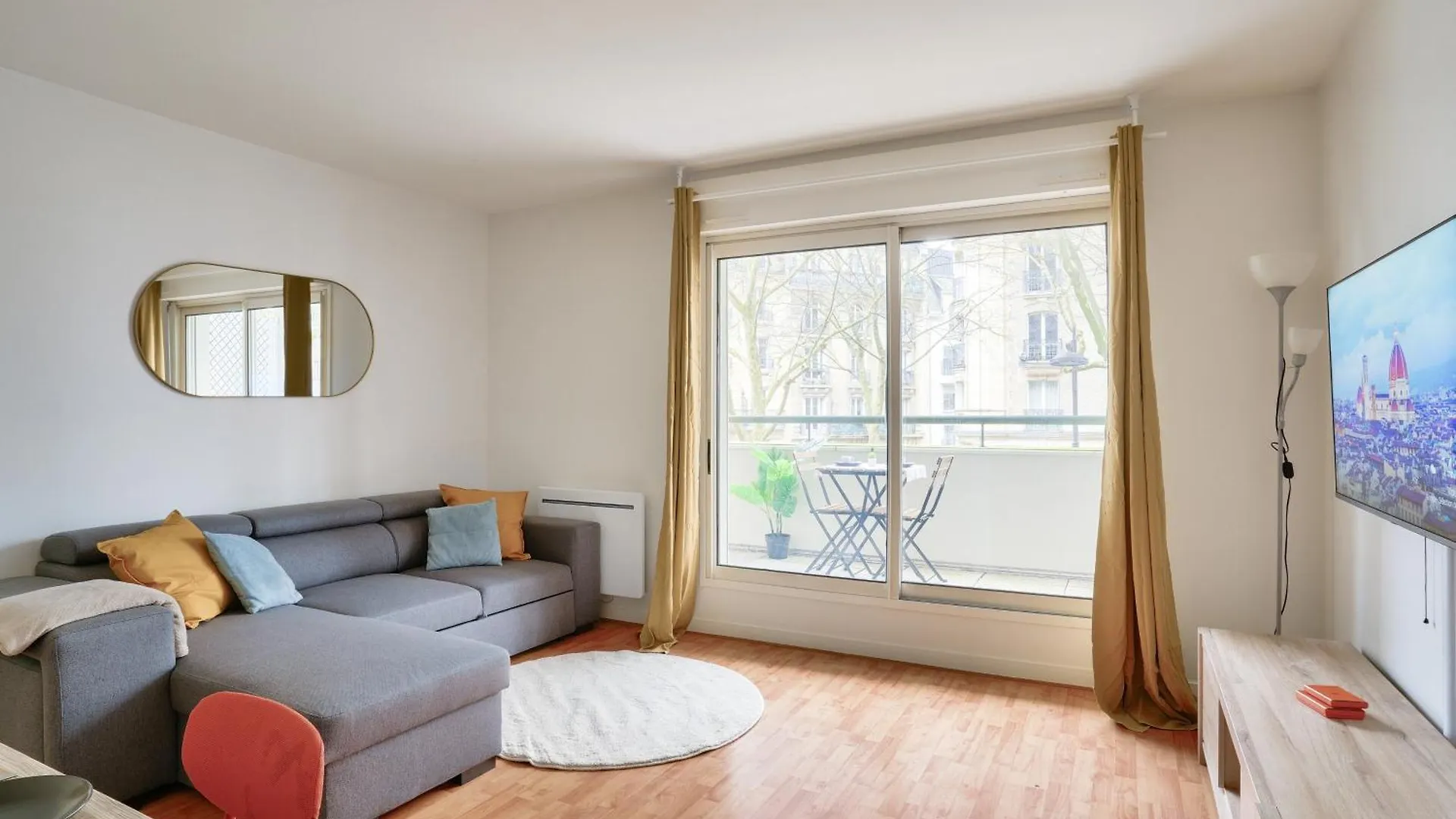 Apartment New & Cozy T2 With Balcony - 18 Montmartre
